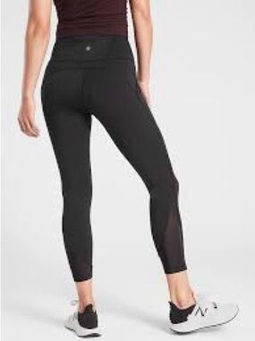 Athleta Lightning 7/8 Women's High-Waist Black Active Leggings - S